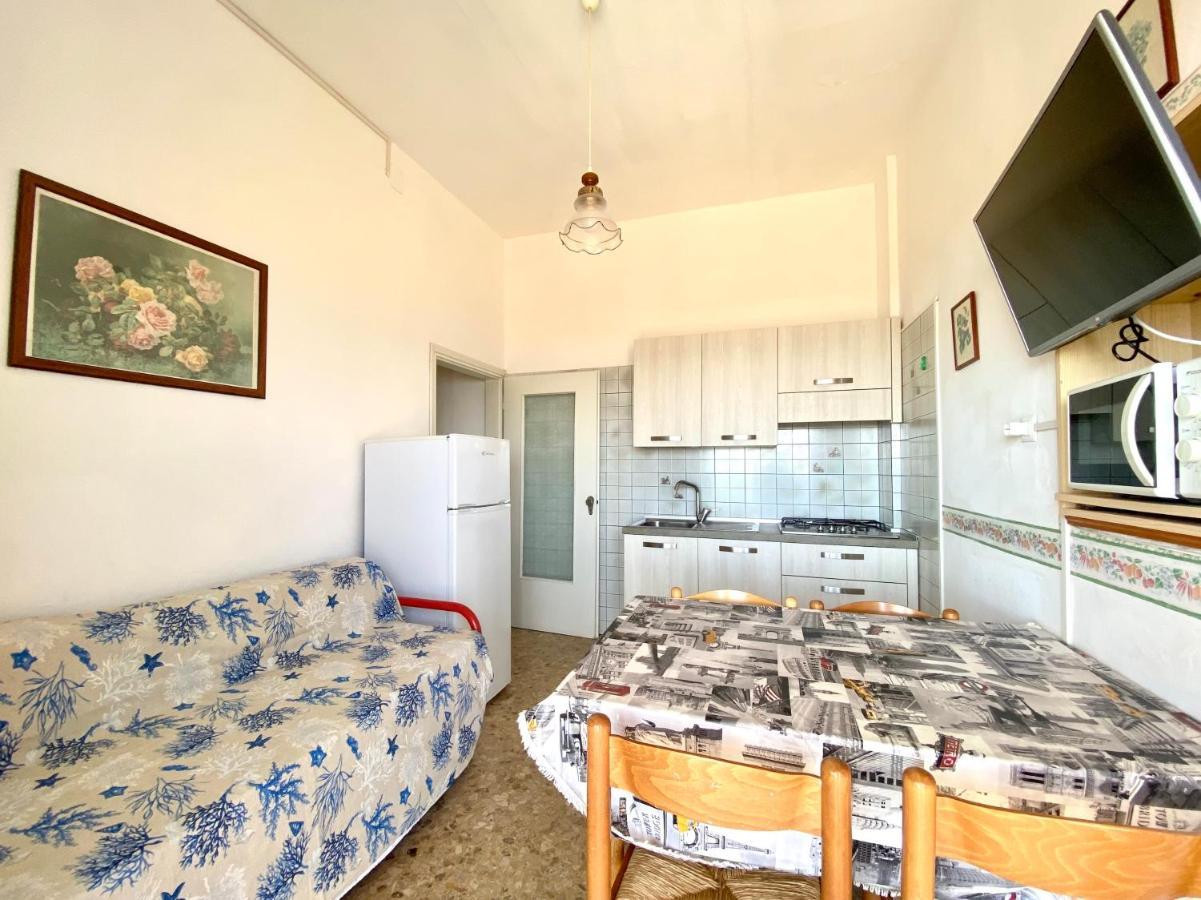 Villa Fronte Mare-Carraro Immobiliare Jesolo - Family Apartments Εξωτερικό φωτογραφία